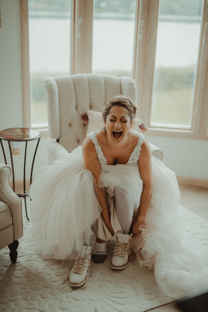 the bride laces her boots