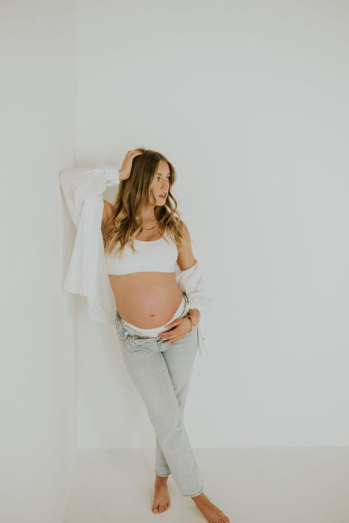 gorgeous mom to be at her maternity session