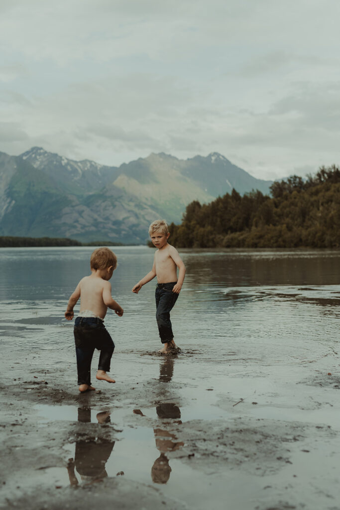 kids playing during their family session